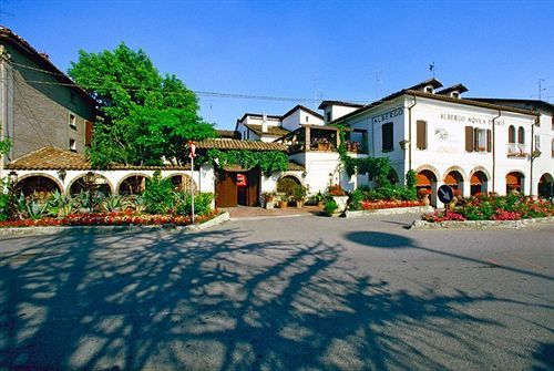 Hotel Arnaldo Aquila D'Oro Рубьера Экстерьер фото